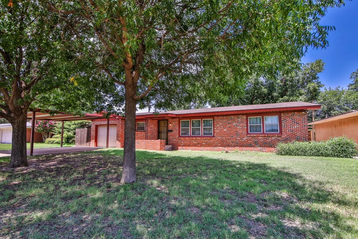 Foto principal - 3508 47th St