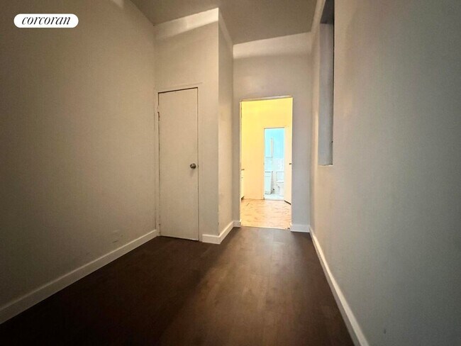Foto del edificio - 426 E 66th St