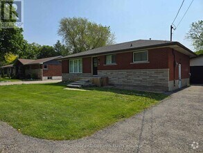 Building Photo - 477 Glancaster Rd