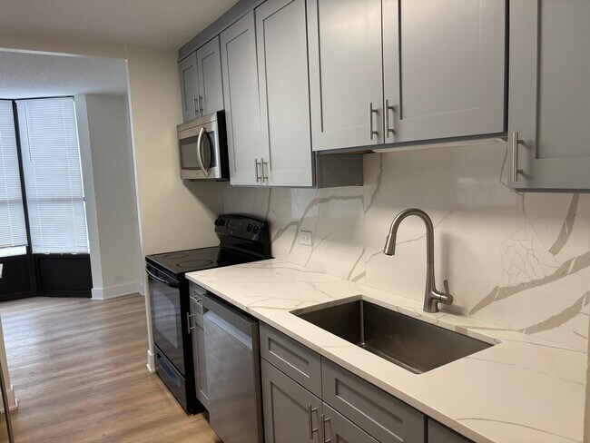 Foto del edificio - 901 S Plymouth Ct