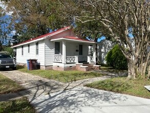 Building Photo - 1140 Hull St