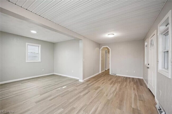Foto del edificio - Charming 3 Bedroom Home in Loraine