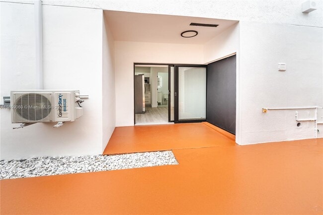 Foto del edificio - 1001 NW 127th Pl