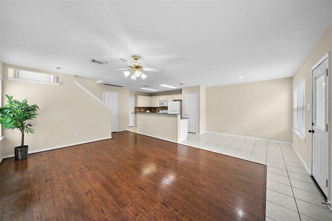 Building Photo - 250 Sentry Maple Pl