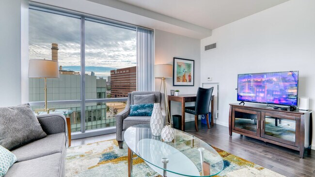 Building Photo - 250 Kendall St