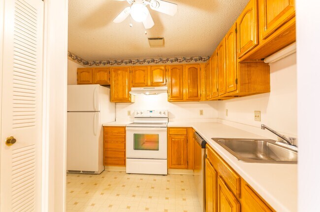 Foto del edificio - 8 Northbrook Dr