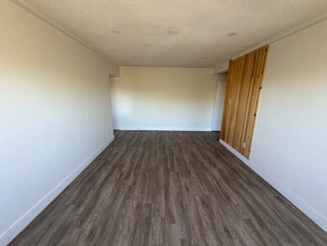 Photo du bâtiment - MODERN 1BD IN SOUTH KITCHENER