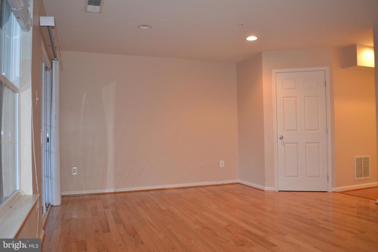 Foto principal - 1723 Jennifer Meadows Ct
