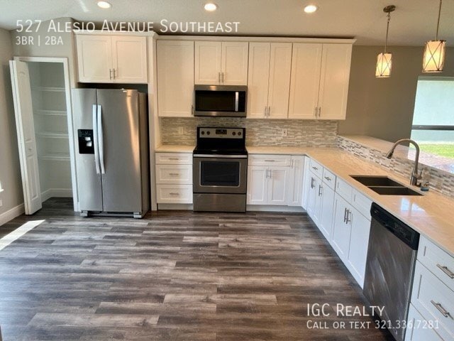 Building Photo - Fully upgraded home, ready for new tenants!