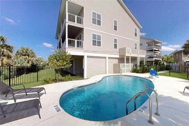 Foto del edificio - 22 Hidden Harbor Rd