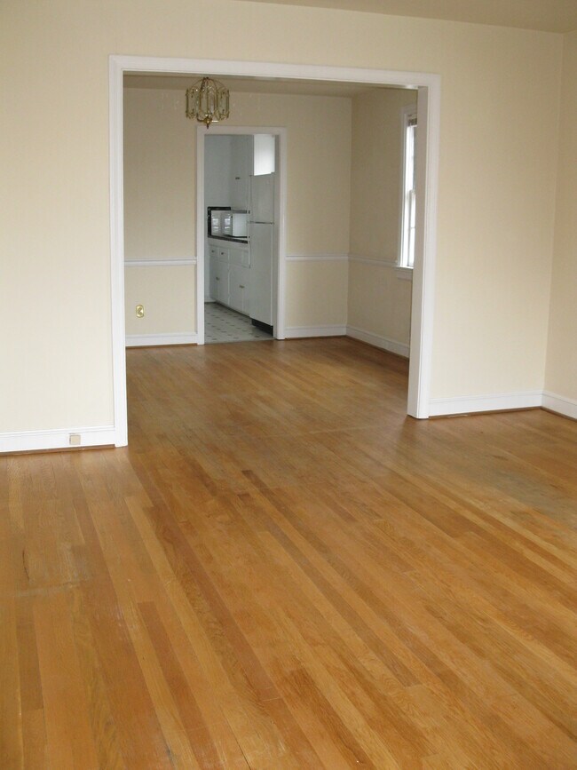 Foto del edificio - 3131 W Grace St
