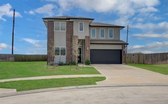 Foto del edificio - 14506 Rain Tree Dr