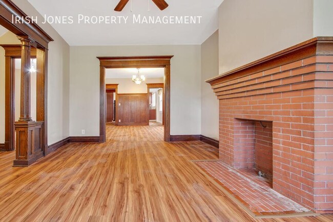 Building Photo - 67 Newman Pl