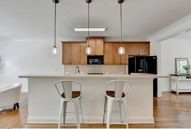 Building Photo - 10898 Gallier St