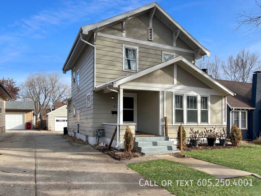 Foto principal - Modern 3-Bedroom 2-Bathroom Home