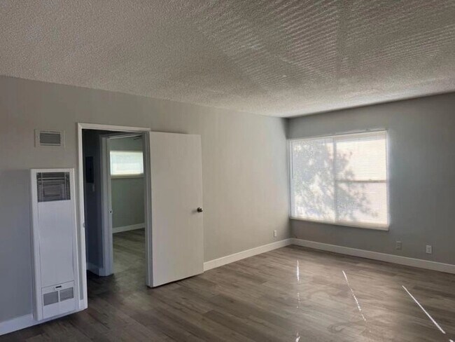 Foto del interior - 6434 Shirley Ave