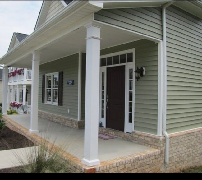 Photo - 1125 Cranberry Ct House