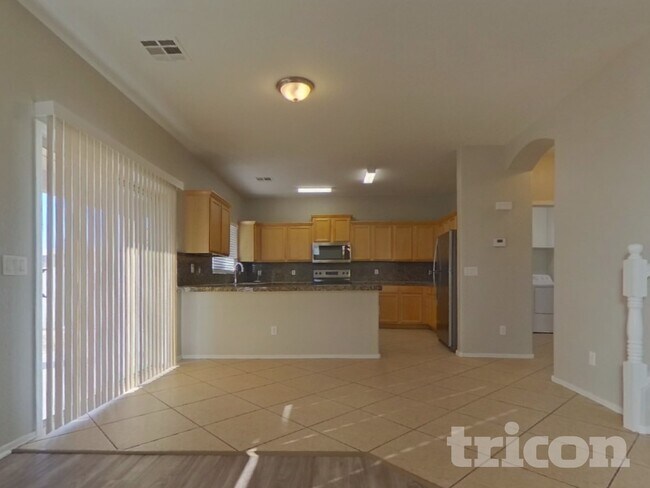 Foto del edificio - 25825 W Crown King Rd