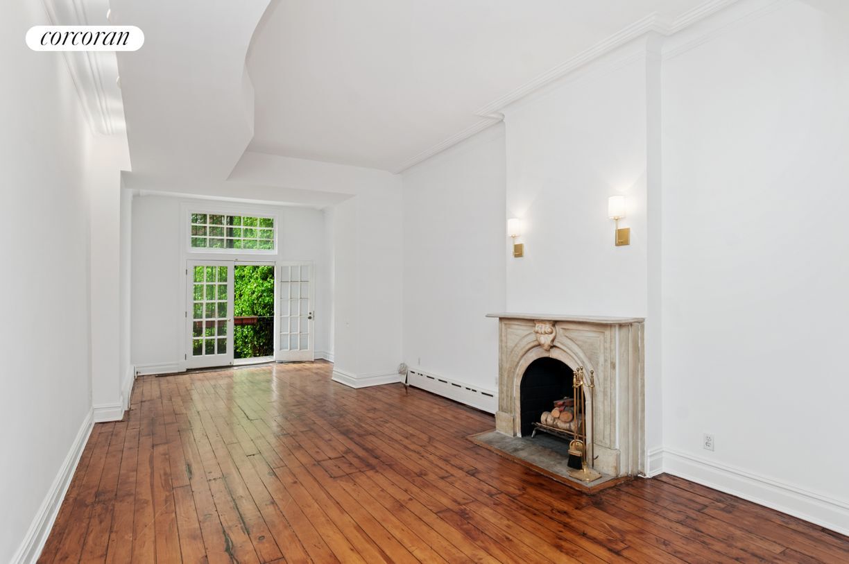Foto principal - 208 E 78th St