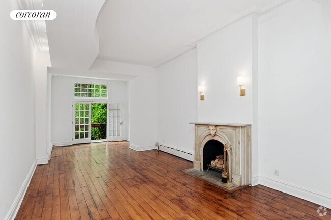 Building Photo - 208 E 78th St
