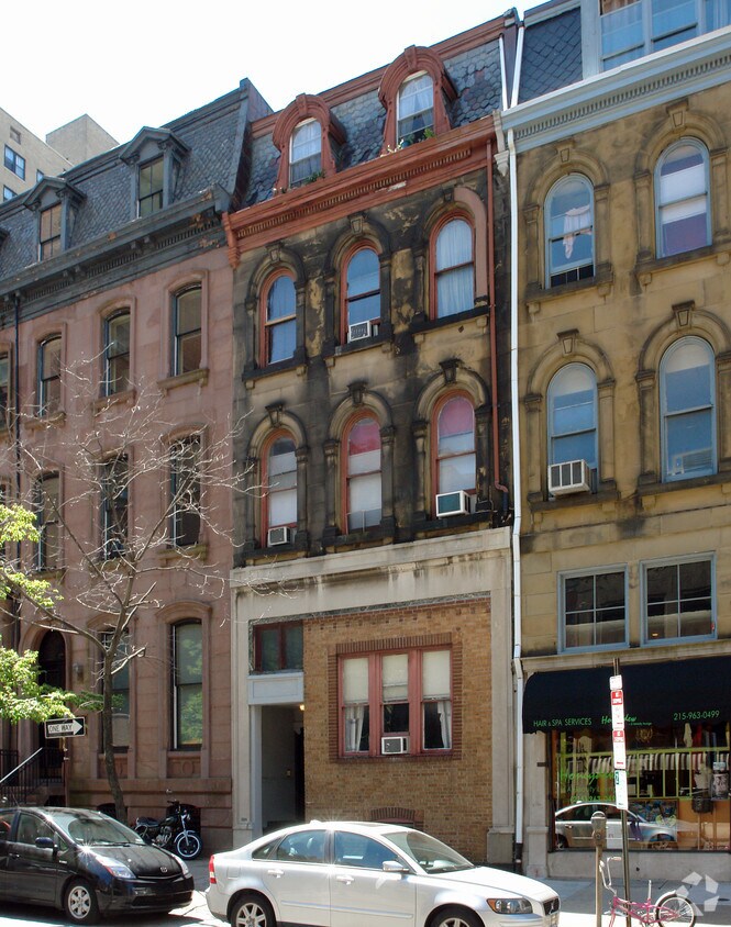 Primary Photo - 2114 Walnut St