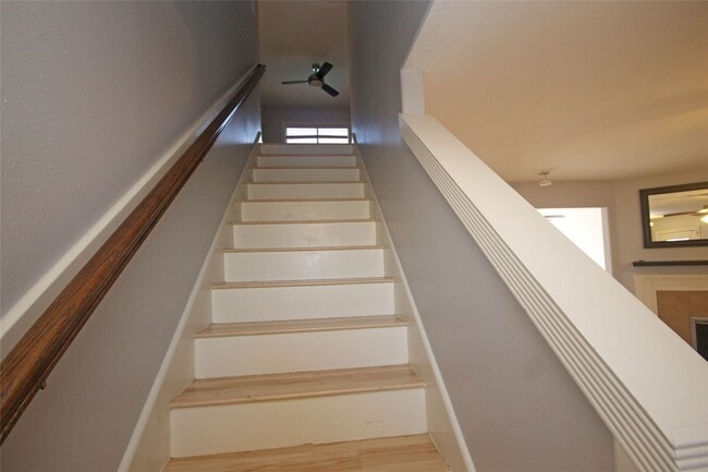 Building Photo - 1931 Flycaster Dr