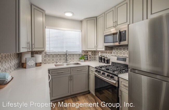 Building Photo - 4571 Marlborough Dr