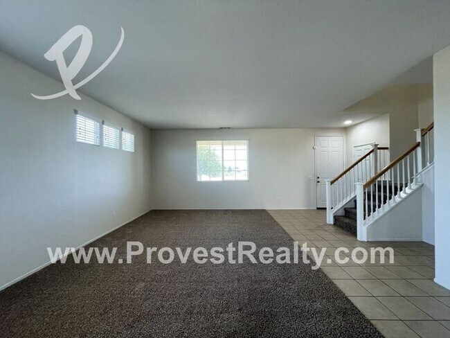 Building Photo - 4 Bed, 2.5 Bath + Loft Victorville Home w/...