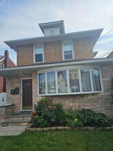 Building Photo - 240 Copeland Ave