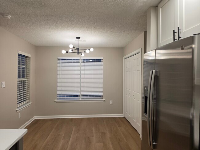 Foto del edificio - 140 Halo Trce