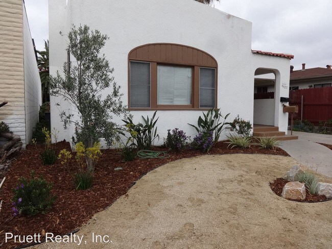 Building Photo - 2 br, 1 bath Apartment - 4420 Texas Street