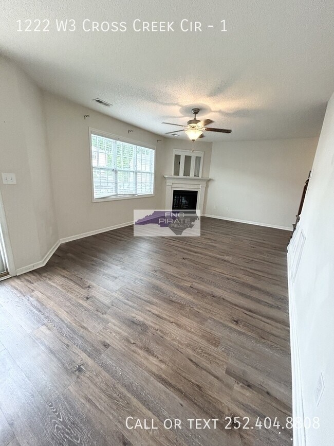 Foto del edificio - 1222-12W3 Cross Creek Cir