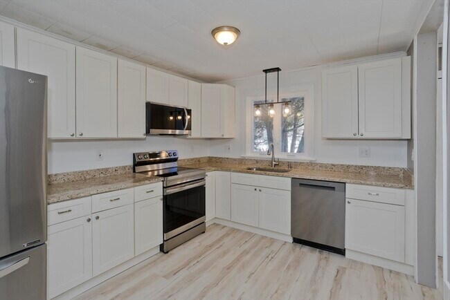 Foto del edificio - 16 Knightville Dam Road