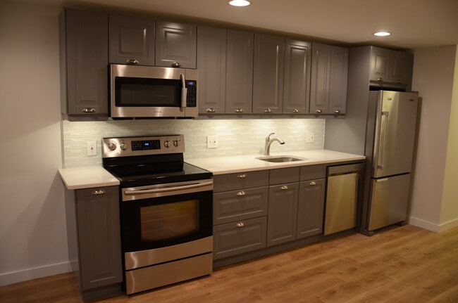 Updated Kitchen - 116 4th St NE
