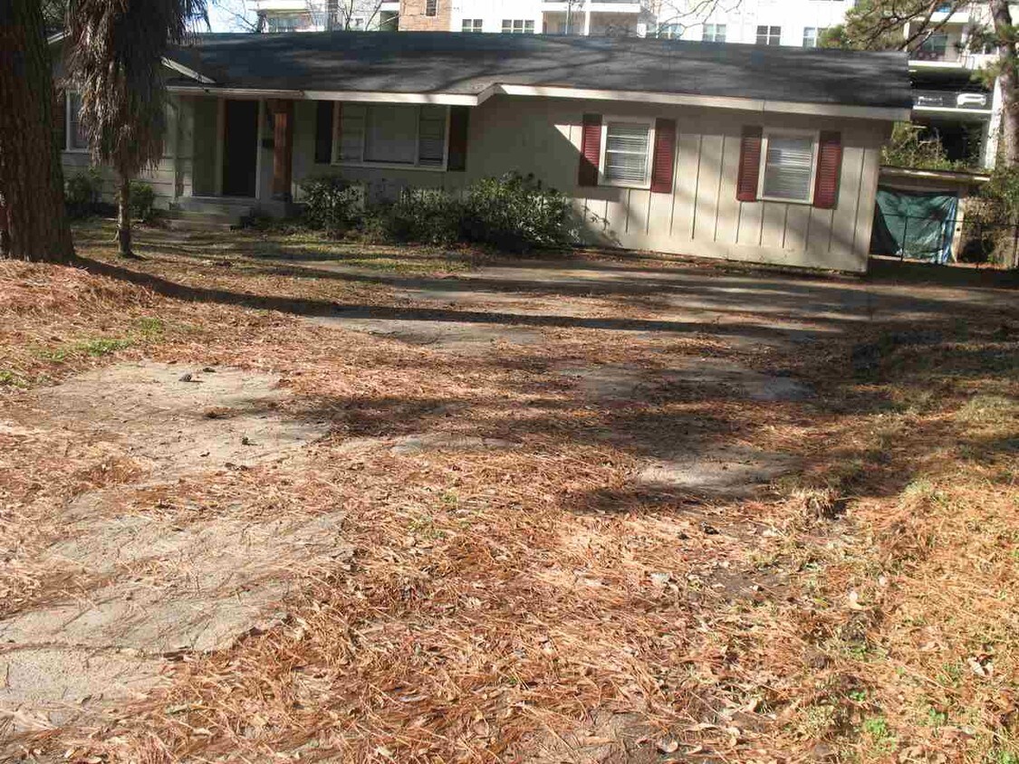 Primary Photo - 3949 Berkley Dr