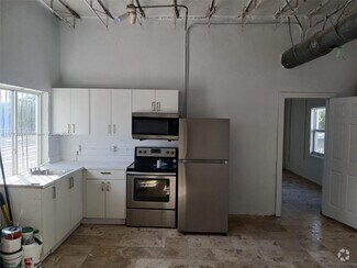Building Photo - 1164 Normandy Dr