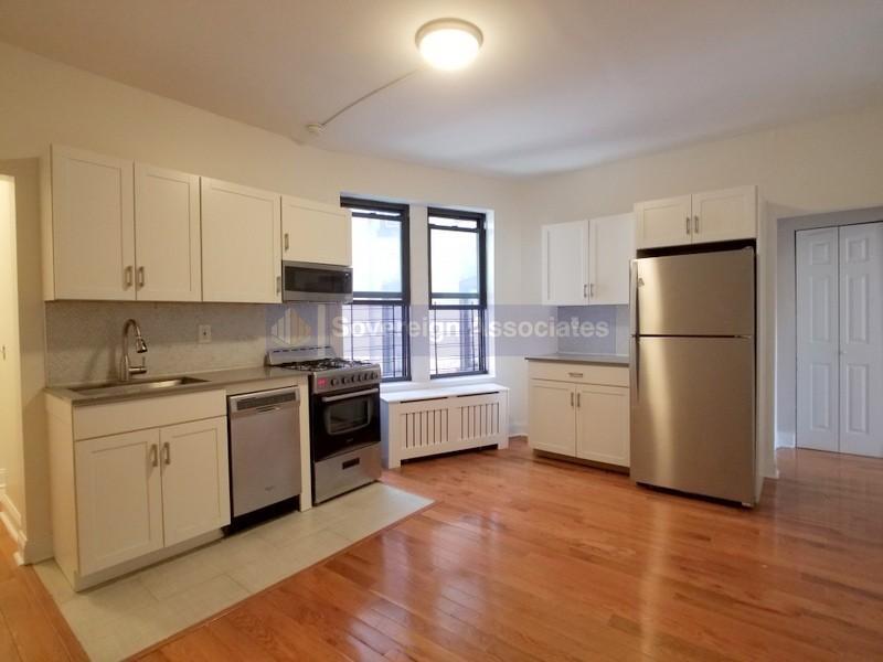 Primary Photo - 515 West 168th Street