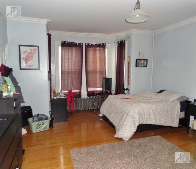 Foto del edificio - 3 bedroom in Allston MA 02134