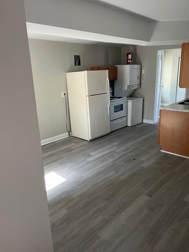 Foto del edificio - 229 S Lipona Rd