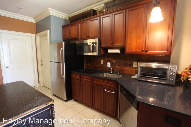 Building Photo - 2 br, 2 bath House - 430 W Glenn Suite 210