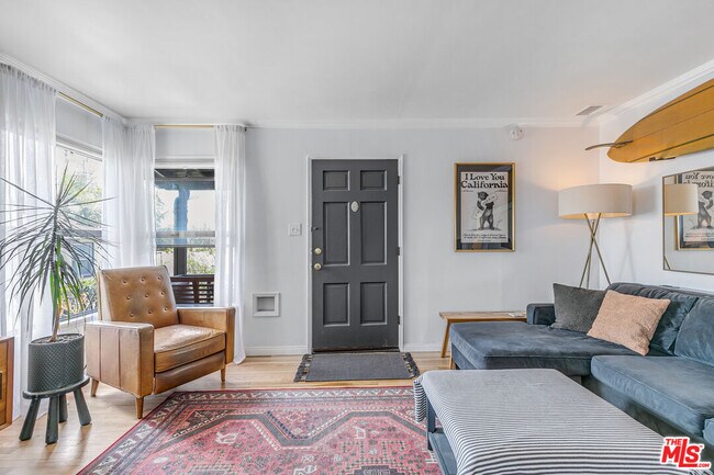 Foto del edificio - 6051 W 86th Pl