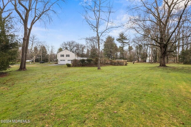 Building Photo - 2 Sweet Briar Ln