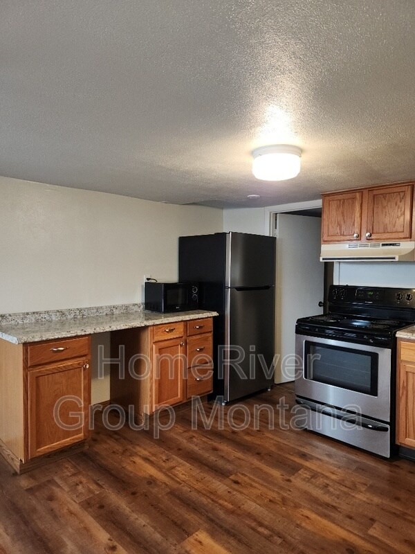 Foto del edificio - 724 Strand Ave