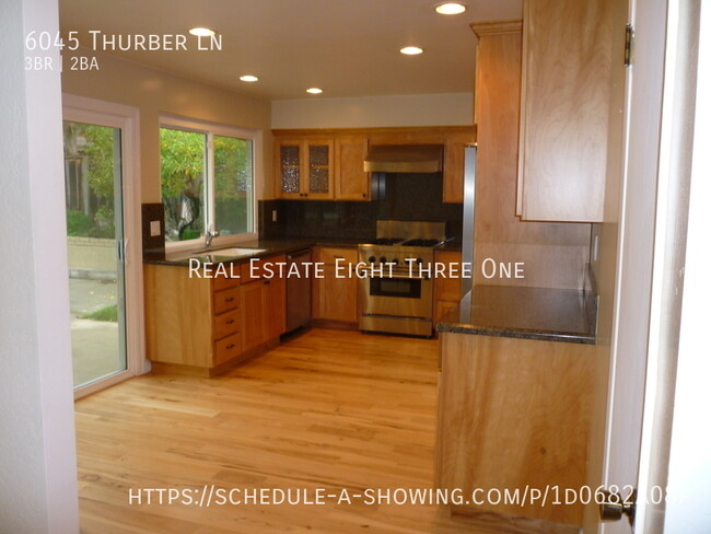 Foto del edificio - 6045 Thurber Ln
