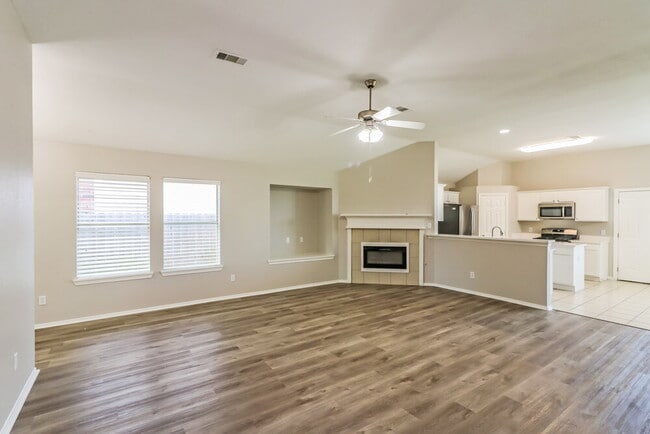Building Photo - 4815 Chase More Dr