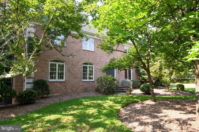 Building Photo - 26 Holly Leaf Ct