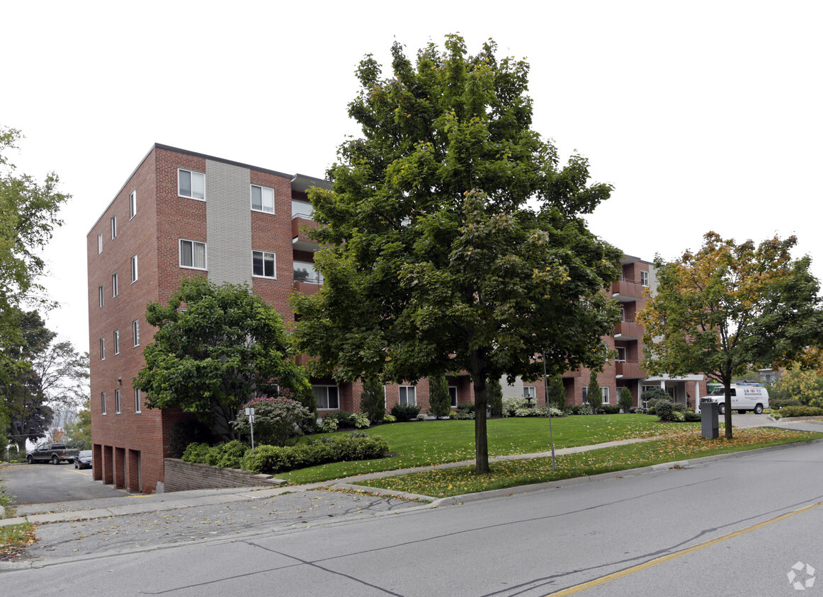 Building Photo - Kempenfeltview Apartments