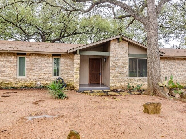 Building Photo - 9805 Murmuring Creek Dr