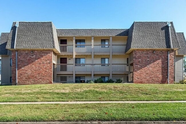 Building Photo - Hillsdale Apartments