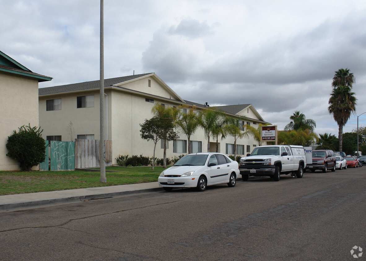 Primary Photo - Zenith Apartments